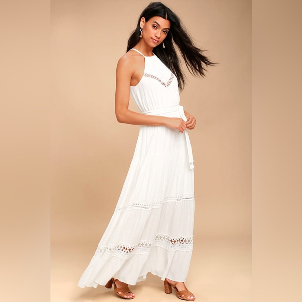 NWOT Mi Ami White Crocheted Tiered Dress
